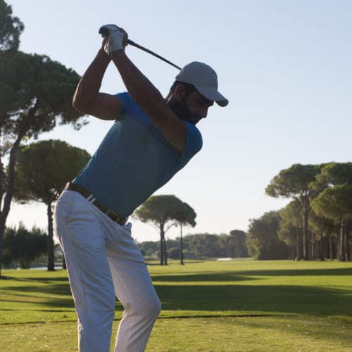 righty golfer