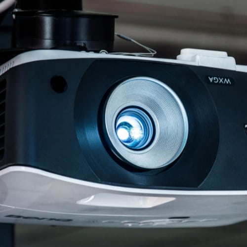 golf sims projector